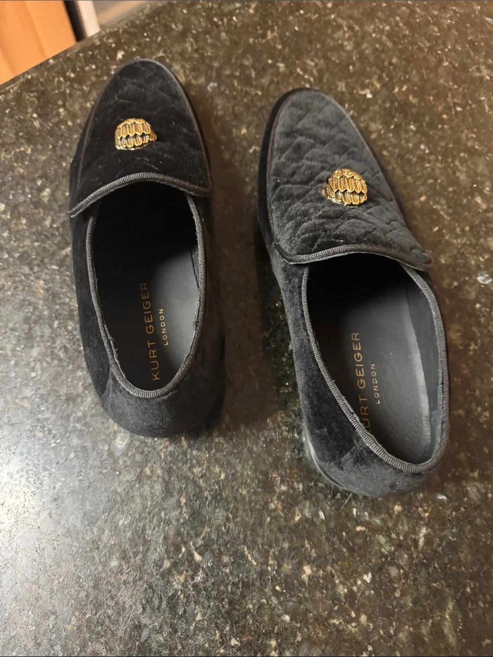 NEW NEW Black Velvet Men’s Slip-On Loafers with Gold Emblem
